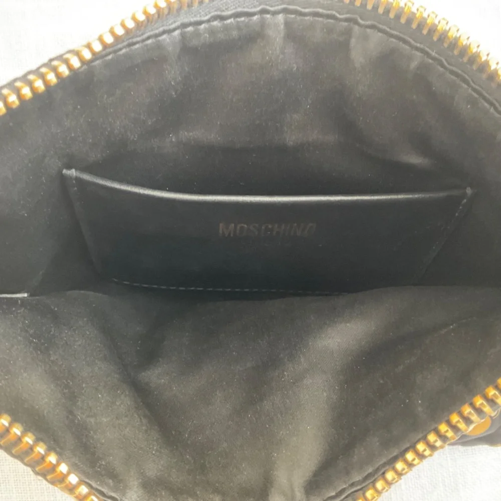 •Moschino “Ready 2 Bear”Teddy Bear Quilted Wristlet Clutch Cosmetic Bag